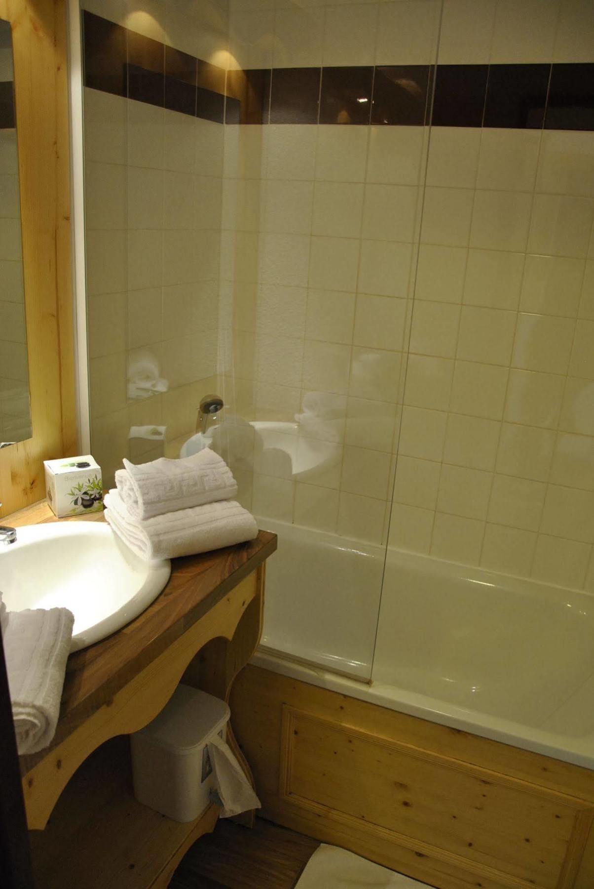 La Berangere Aparthotel Chamrousse Bagian luar foto