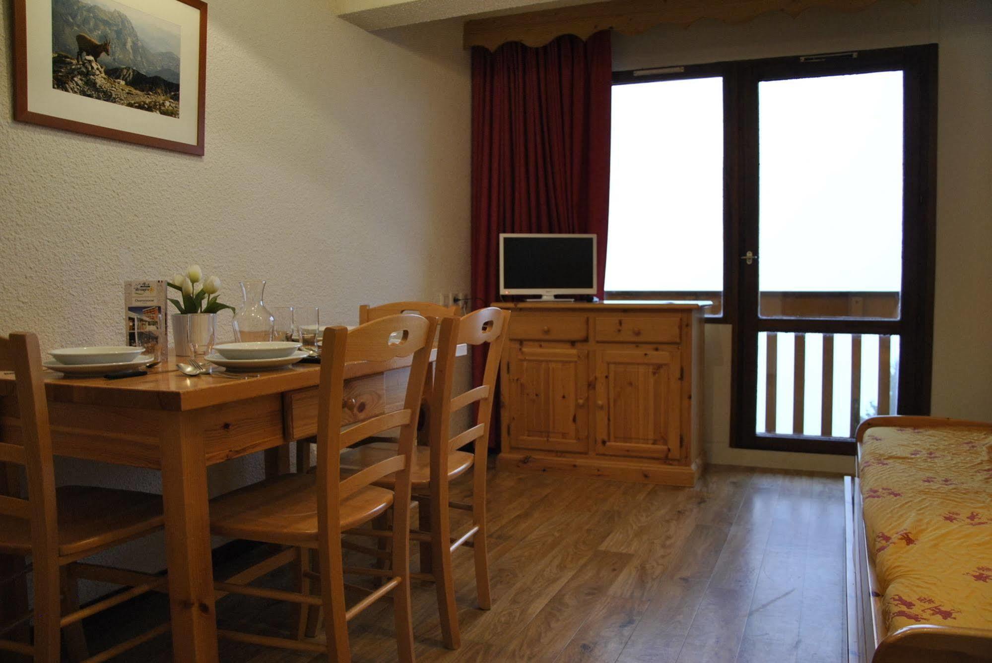 La Berangere Aparthotel Chamrousse Bagian luar foto